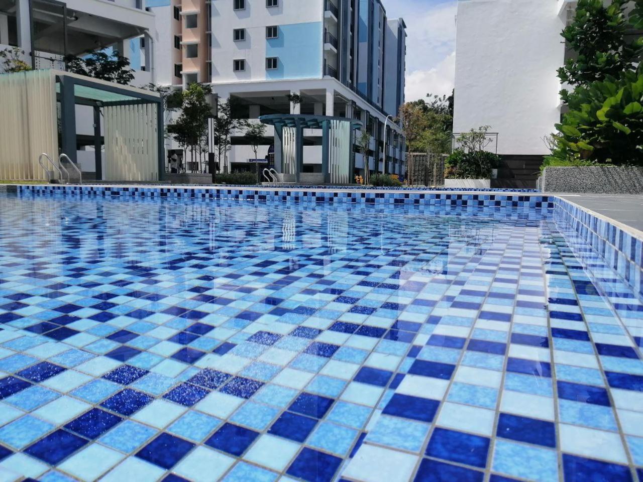 Pangsapuri 5-6 Pax Luxury - Ocean Theme Seremban