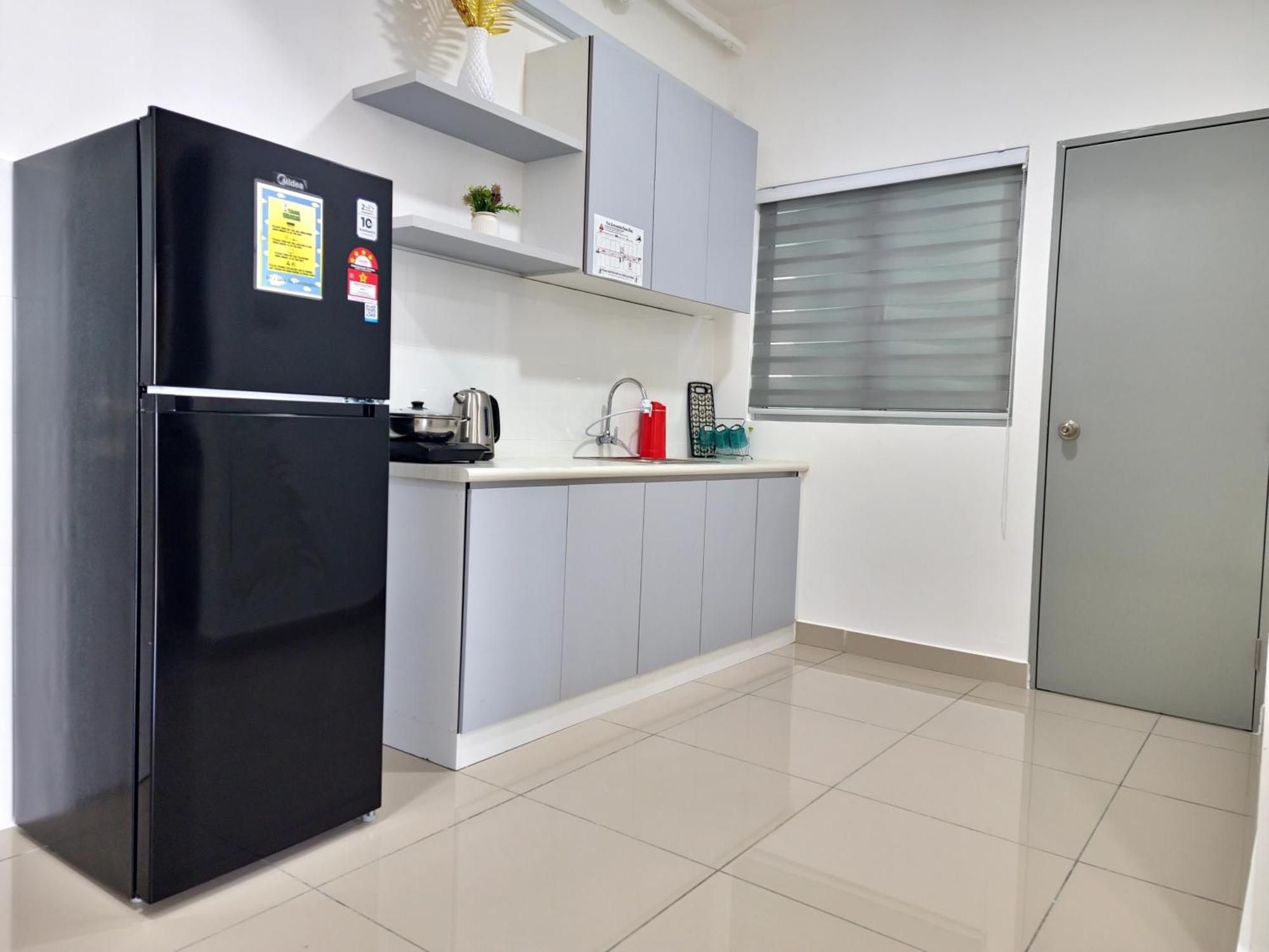 Pangsapuri 5-6 Pax Luxury - Ocean Theme Seremban